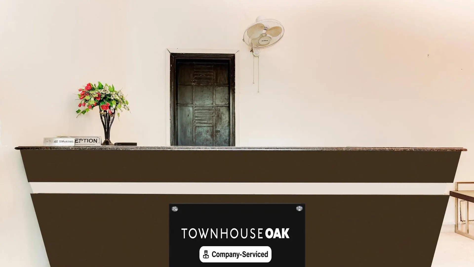 ホテル Super Townhouse Oak Sector 25 グルガウン 0*,